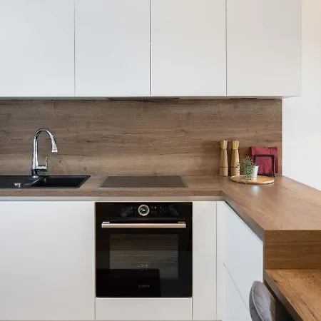 Stylish 2Bdr Apartment- Free Garage Zagreb Exterior photo