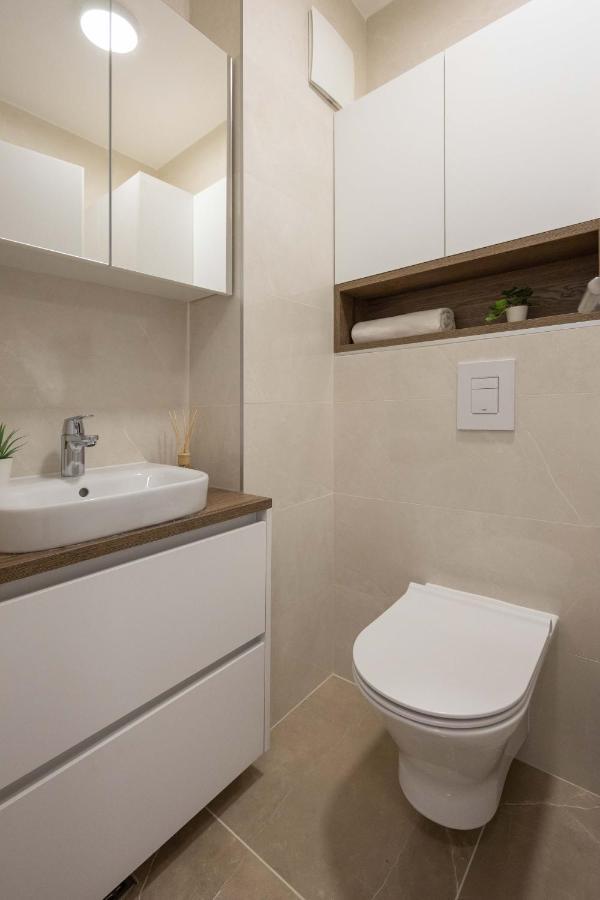 Stylish 2bdr Apartment- Free Garage * Zagreb
